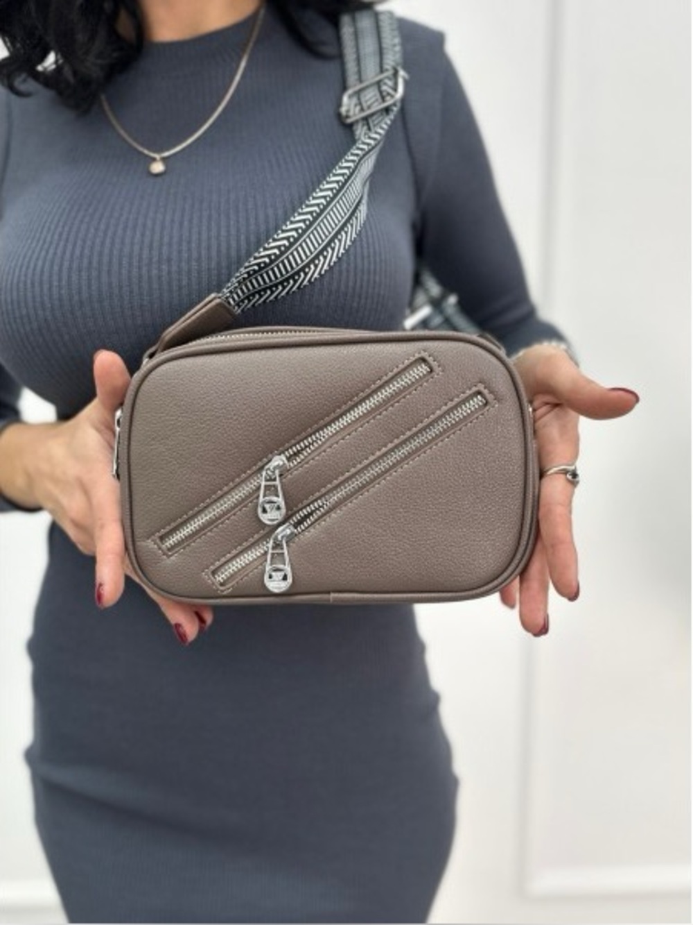 🌸Women’s eco-leather crossbody camera bag with guitar strap🌸